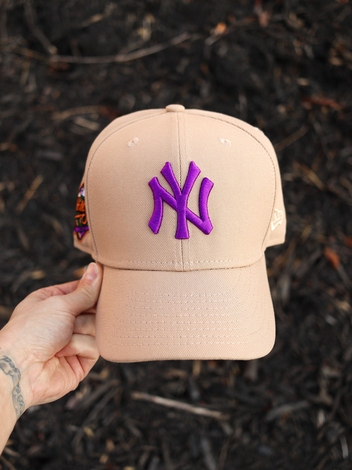 Pre order shipping 10/21/26 Yankees (PB&J)