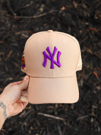 Pre order shipping 10/21/26 Yankees (PB&J)