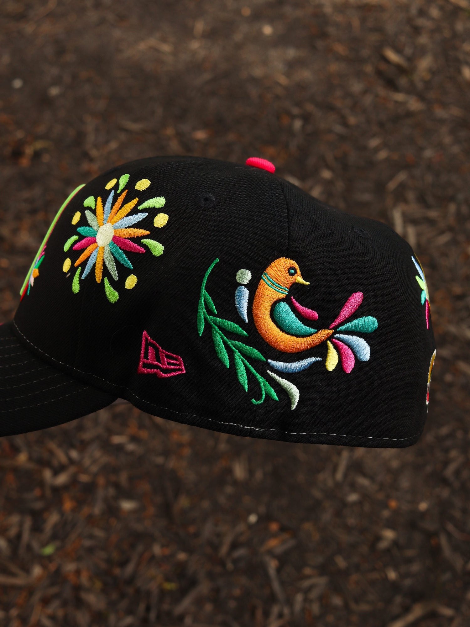 Black mexico flower design
