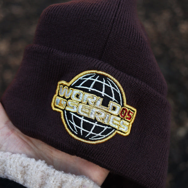 Astros (brown beanie) 05 WS