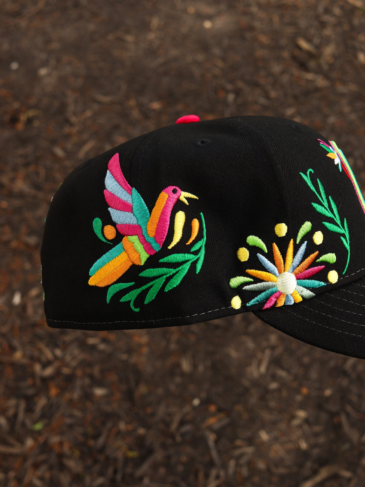 Black mexico flower design