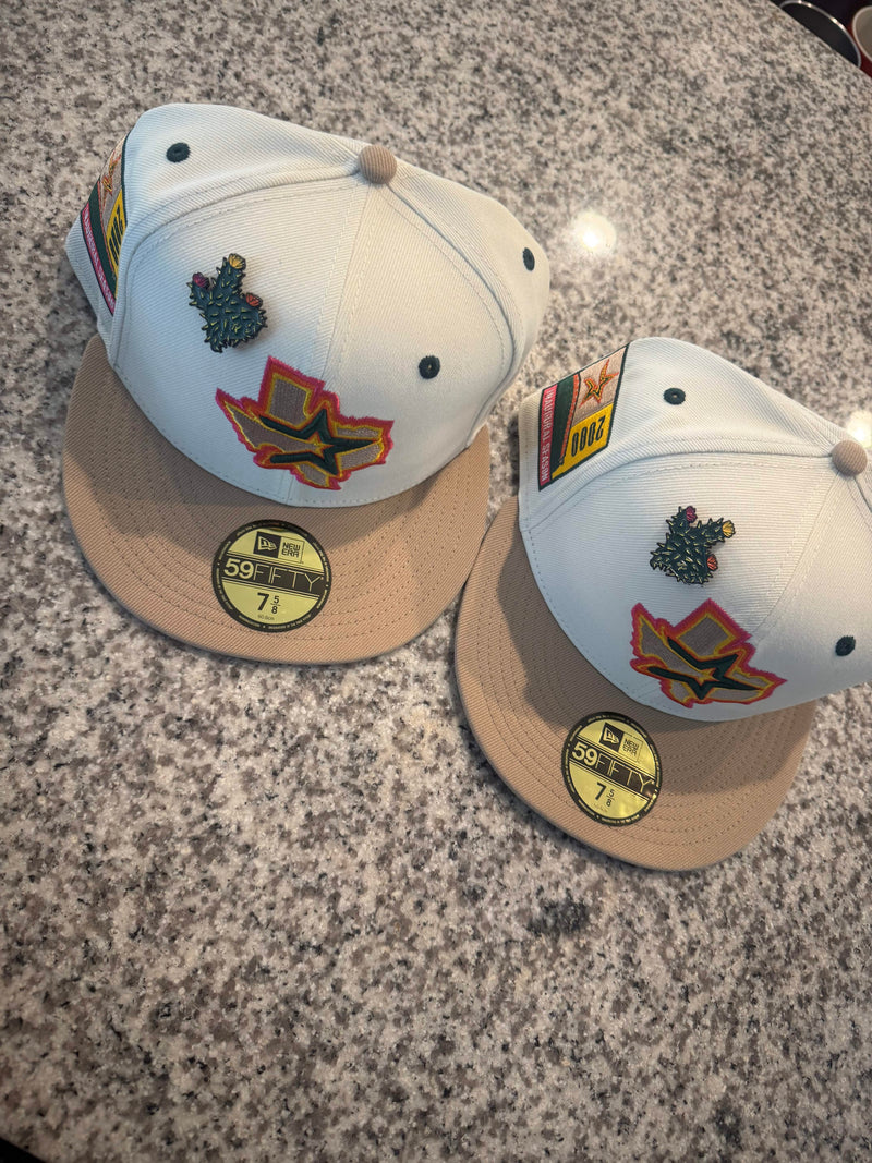 Astros spring (comes with pin)