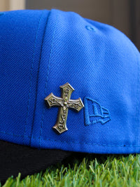 Flower cross pin