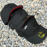 All black yankees (pin not included) - BeisbolMXShop