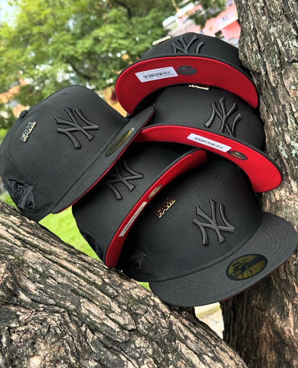 All black yankees (pin not included) - BeisbolMXShop