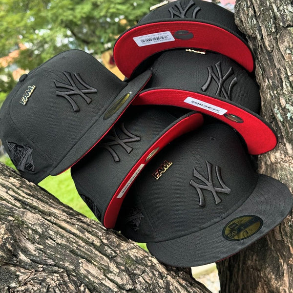 All black yankees (pin not included) - BeisbolMXShop