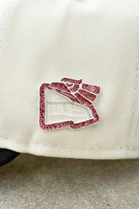Echo en mexico burgendy/White NE FLAG - PIN - BeisbolMXShop