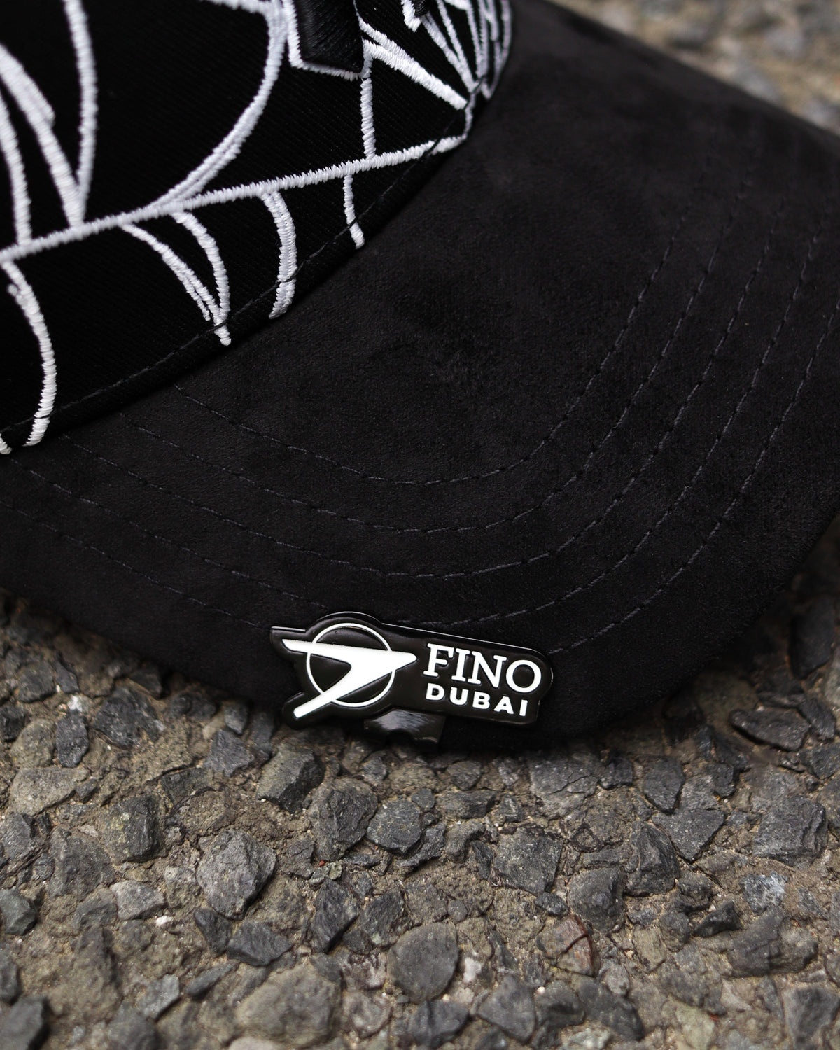 Gallo Fino (Dubai NY Spider) comes with accessories - BeisbolMXShop