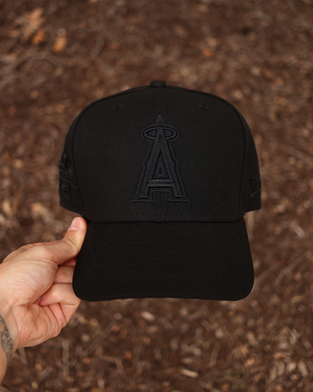 New (8.0) All black Angels - BeisbolMXShop