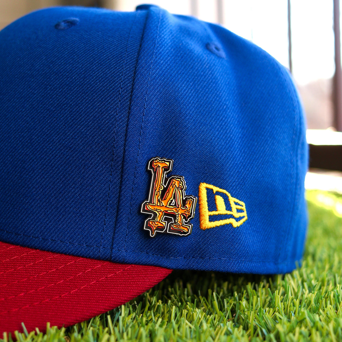 Orange drippy LA pin - BeisbolMXShop