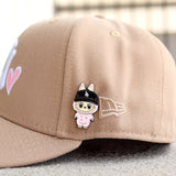 Pink (La) labubu pin - BeisbolMXShop