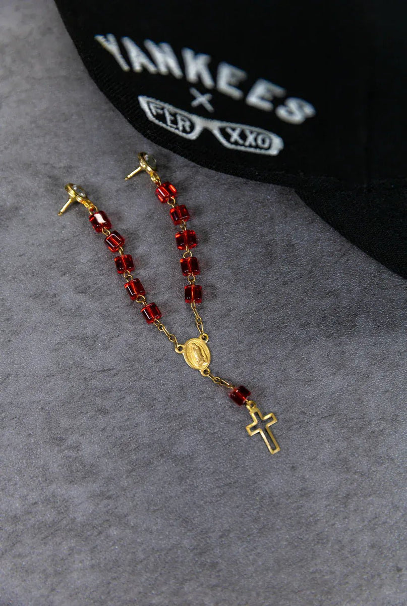 Red rosary pin - BeisbolMXShop